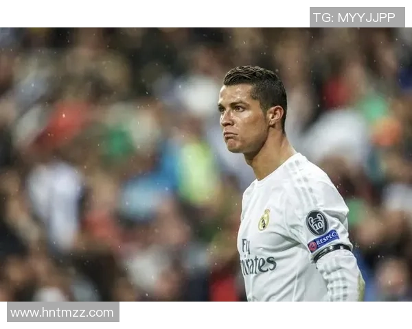 足球明星C罗在赛场上的精彩表现与传奇时刻回顾